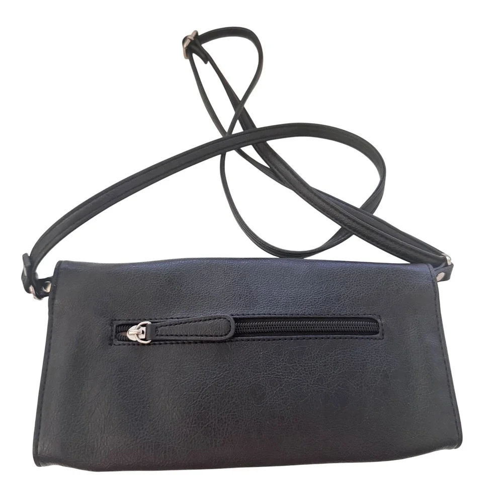 Kathy Van Zeeland stylish black
